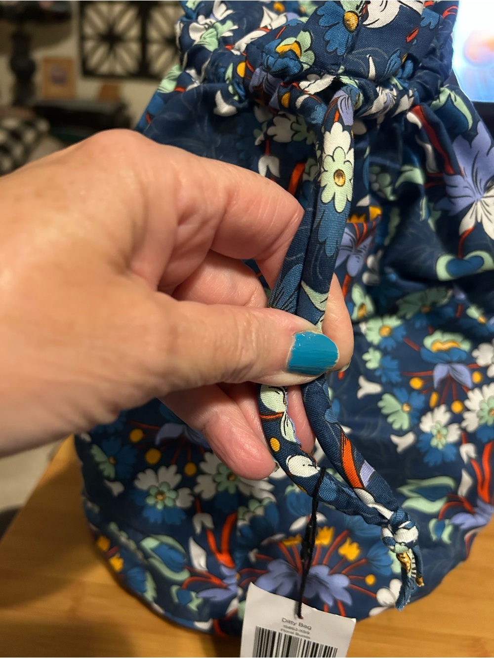 Vera Bradley NWT Diddy bag “floral burst” w/plastic lining & drawstring closure - Picture 3 of 12
